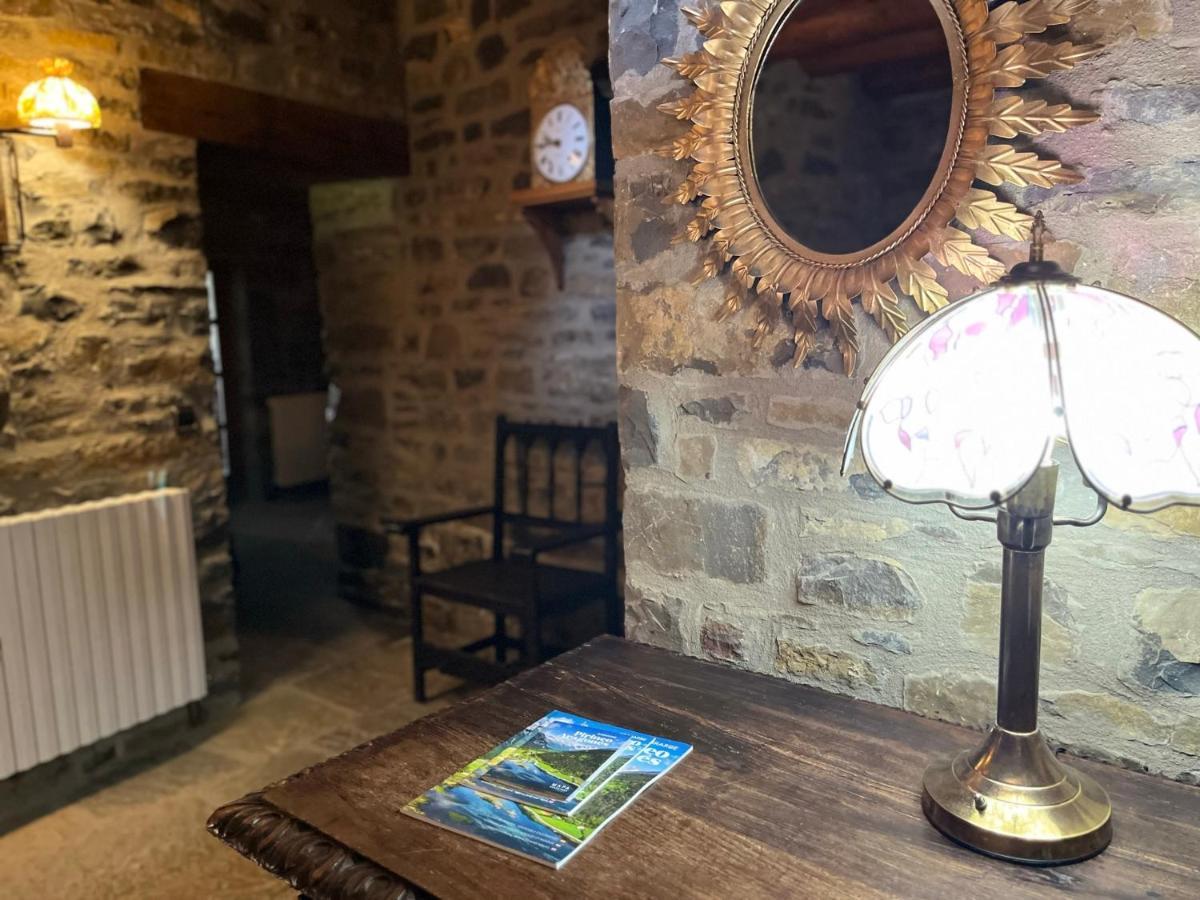 La Abadia Pensionat Coscojuela de Sobrarbe Eksteriør billede